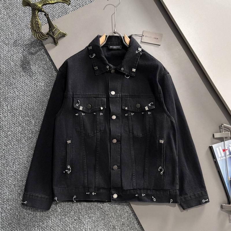 Ba*len*cia*ga coats
